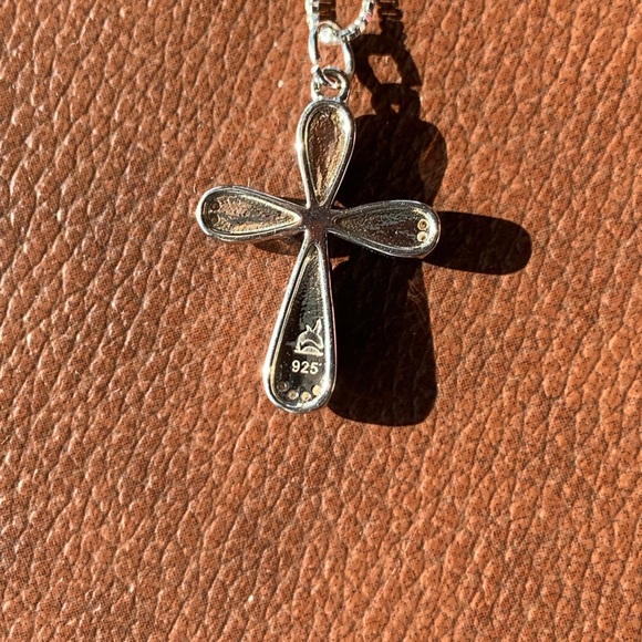 Blue Larimar Cross Pendant on an Italian Silver chain. - Picture 6 of 6